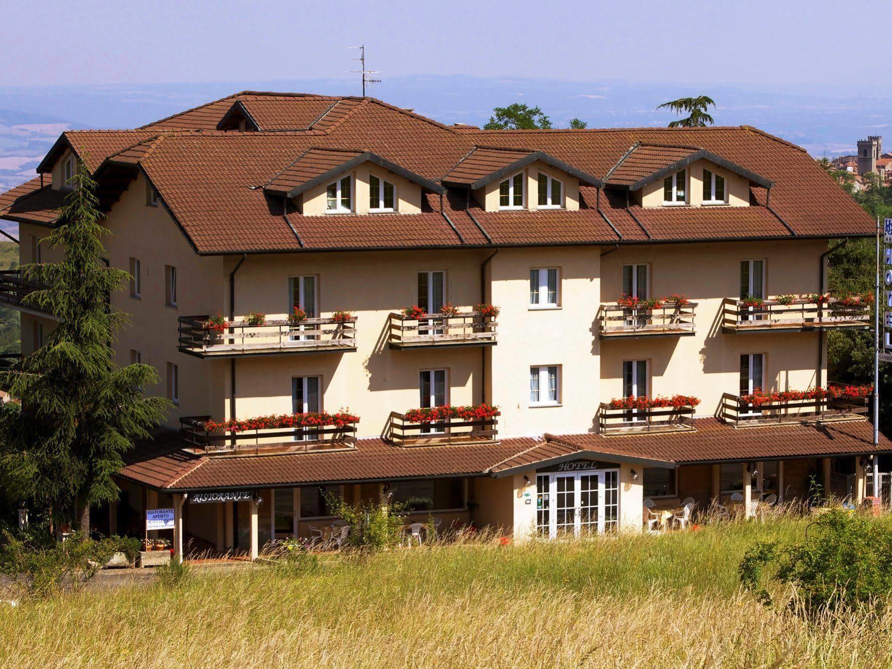 Hotel Gambrinus Abbadia San Salvator Exteriér fotografie