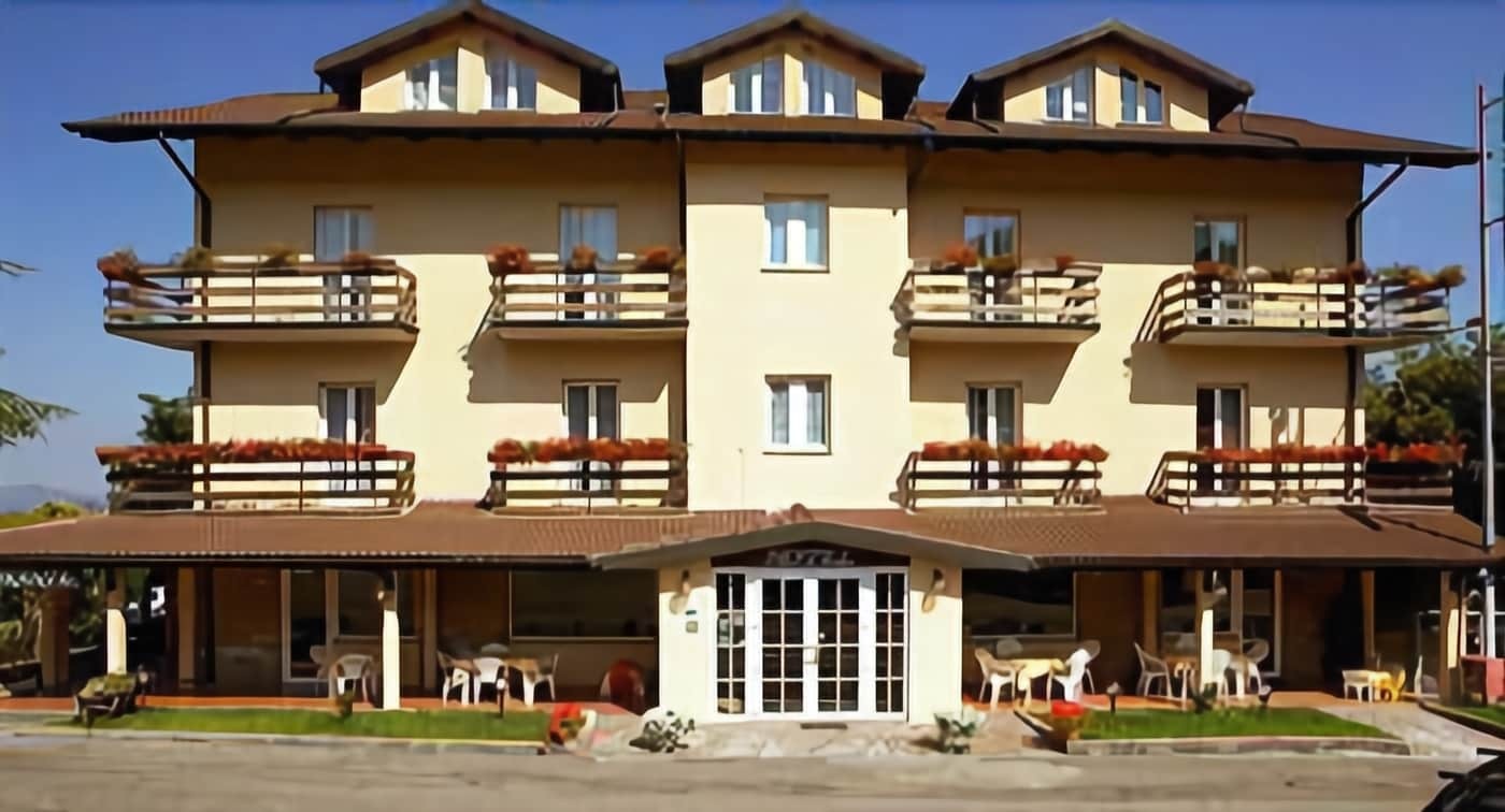 Hotel Gambrinus Abbadia San Salvator Exteriér fotografie