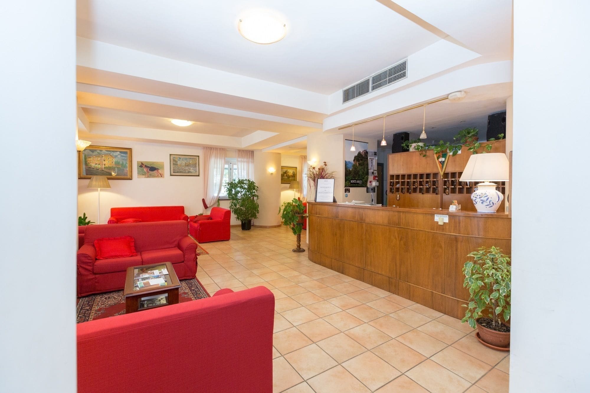 Hotel Gambrinus Abbadia San Salvator Exteriér fotografie